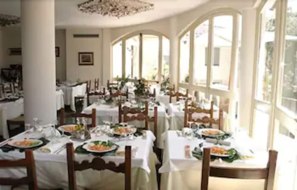 Hotel Atlantico Castiglioncello Buitenkant foto