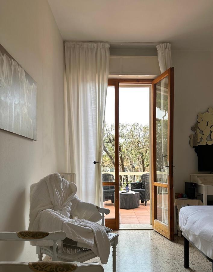 Hotel Atlantico Castiglioncello Buitenkant foto